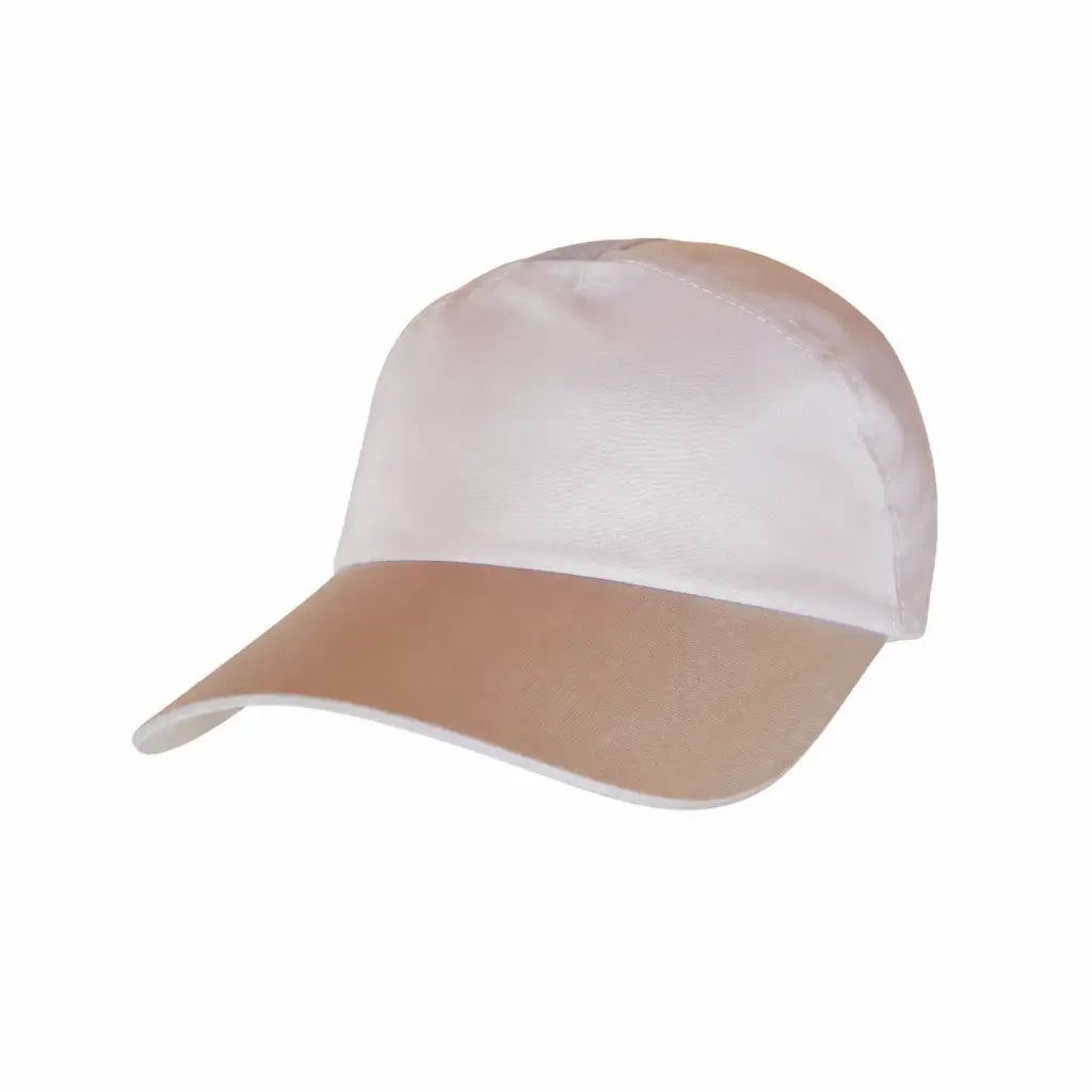 Boné tactel branco da Marinha com aba curva bege, sem logotipo visível