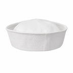 Chapéu branco com base plana e cúpula suave