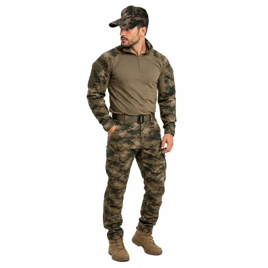 Gorro Multproposito Padrão: homem em uniforme oliva usando boné camuflado integrado ao look