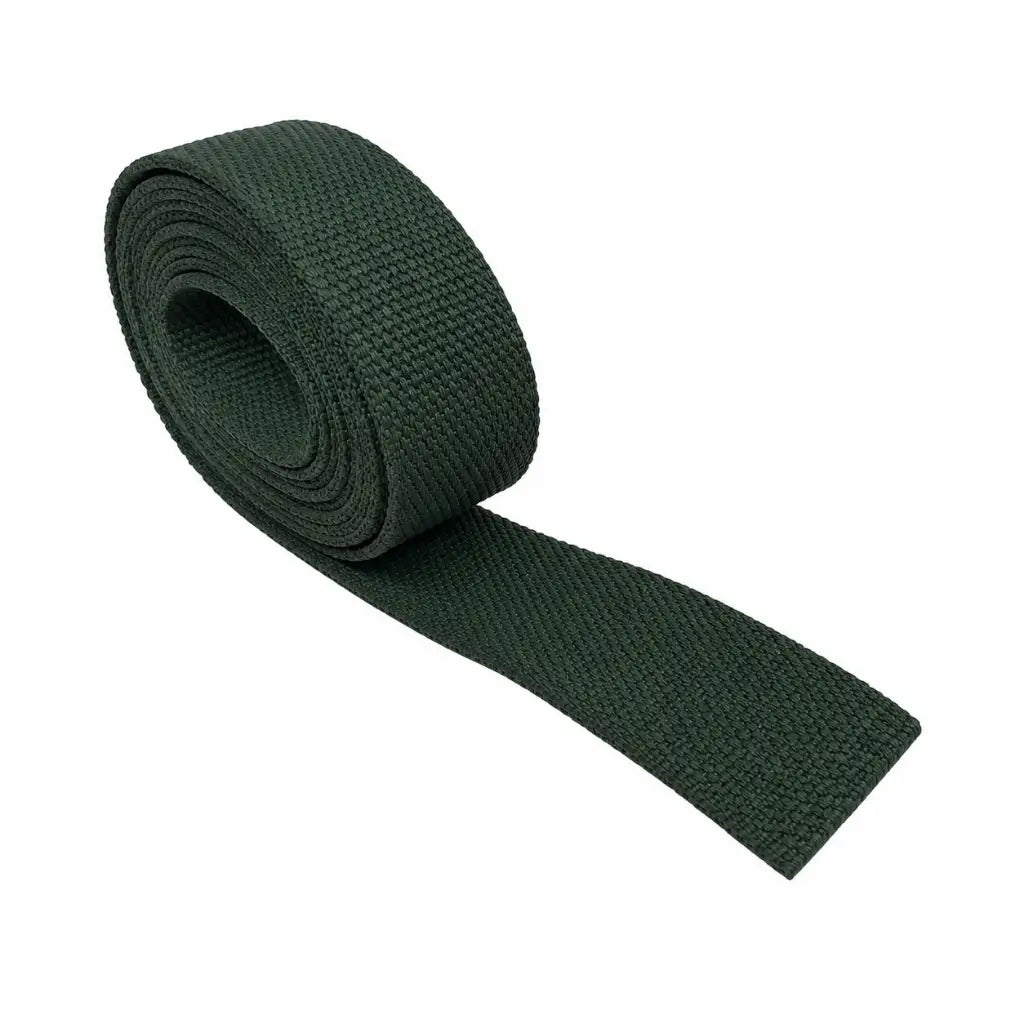Cinto Para Calça Verde de fita têxtil verde escura enrolada em círculo, vista lateral