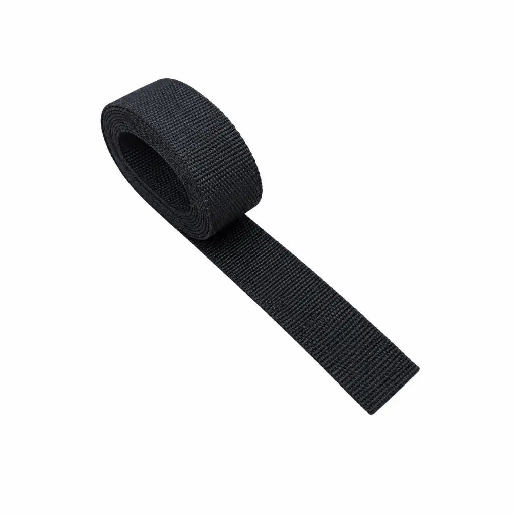 Rolo de fita preta do Cinto Para Calça Preto com parte desenrolada e largura 34 mm