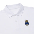 Camisa Polo Branca Bordada Marinha do Brasil branca com botões e emblema azul com âncora dourada
