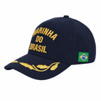 Boné azul-marinho com bordado Marinha do Brasil dourado, patch bandeira do Brasil e folhagem na aba