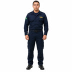 Perfil profissional: uniforme azul-escuro com insígnia esquerda e patch da bandeira brasileira.
