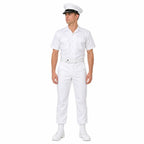 Homem de uniforme branco de marinheiro com Cinto Tático NA Branco na cintura em perfil