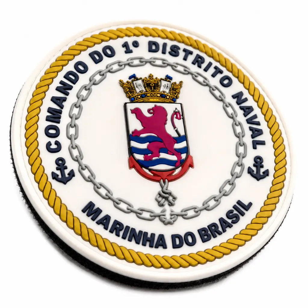 Emblema do Comando do 1º Distrito Naval com cordão amarelo da Bolacha Emborrachada Marinha