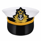 Boné naval branco com aba preta e emblema dourado com estrela e âncora