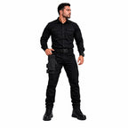 Homem de uniforme tático preto com Coldre Bélica Evolution Speed Mid-Ride no cinto