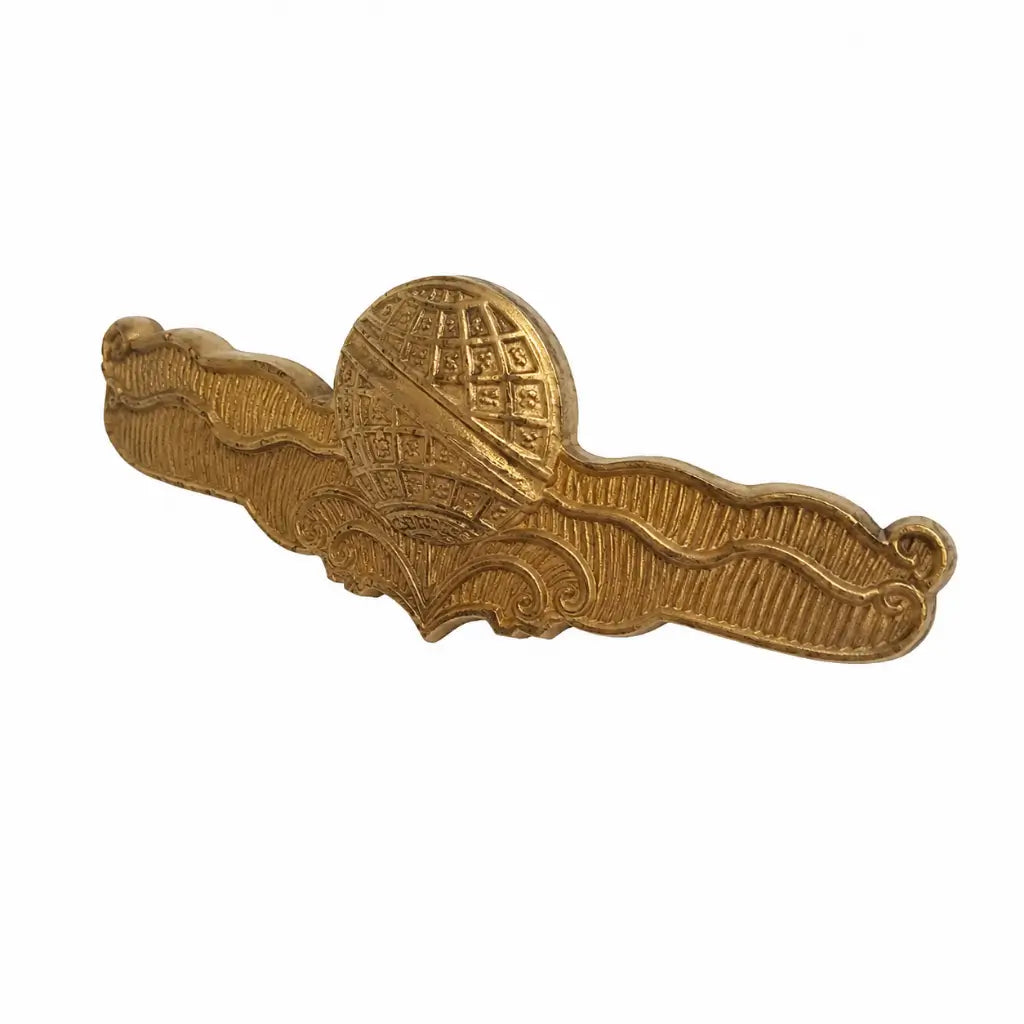 Breve Metal Dourado Aperf Engenharia Marinha do Brasil