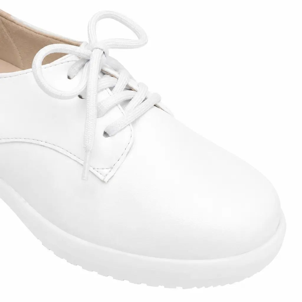 Sapato Feminino Branco Verniz
