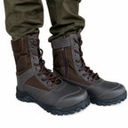 Botas táticas marrom-escuro com cano alto, cadarços e zíper lateral
