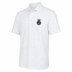 Camisa Polo Branca Bordada Marinha do Brasil com colarinho estruturado e emblema azul